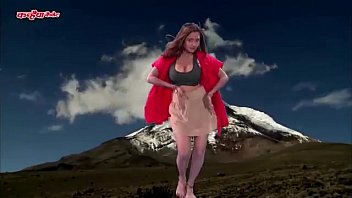 Preview 2 of Pov Puck - Desi Sexy Dance   Pappi Chappi Languriya   Bundeli Lok geet   Anuradha Neeraj and Party