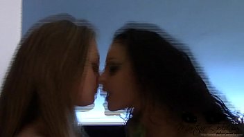 Preview 1 of Dine Dinil - A New Friend: Lesbian - Martina Gold