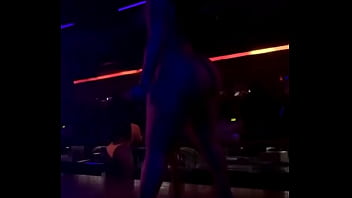 Preview 2 of Sasha Sky Derrick Full Video - baile en centro nocturno de nalgona