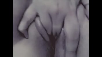 Preview 4 of Tight Latin Whore - Mi novia hermosa masturbandose para mi