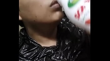 Preview 3 of Utube Tamil - CHILEAN GUY LOVES MILK AND BIG DICK SOLDIERS