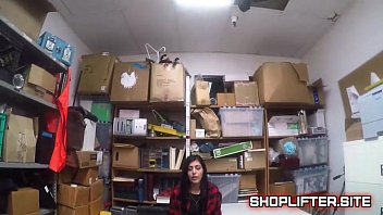 Preview 3 of Jane Yair Xxx - Shoplyfter Audrey Royal
