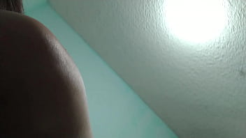 Preview 4 of Elke Stalion - Si pagarian ustedes por un baile sexy y una montada vaquera de luna?