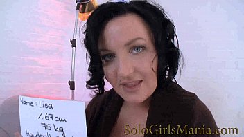 Preview 2 of Lexo Amatuer - german milf masturbating pierced pussy