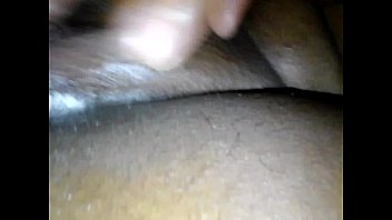 Preview 1 of Aarpy - Minha esposa dando o cuzinho pra mim e gosando gostoso