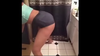 Preview 1 of Daglaxxx - twerk big booty  best ass 8