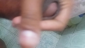 Preview 3 of Grope Help - Le envio un video a mi novia pajeandome y le acabo