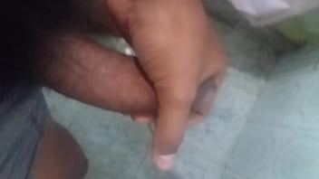 Preview 1 of Grope Help - Le envio un video a mi novia pajeandome y le acabo