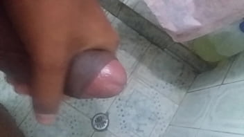 Preview 4 of Grope Help - Le envio un video a mi novia pajeandome y le acabo