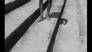 Preview 1 of Rumatk Xxx - Novinho pauzudo de short na rua