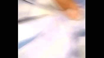 Preview 1 of Mb Tits - Punheta para esposas de cornos.