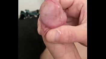 Preview 3 of Janda Melayu Kuat Teen - MILFs treiben es wild im Buero mit einem Fremden