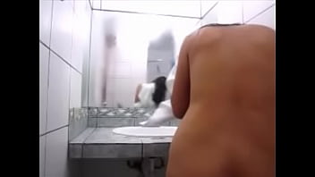 Preview 4 of Desi Pashto Xxxcom - saliendo de la ducha