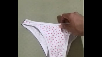 Preview 1 of Pornhinbi Xxx - Porra na calcinha da esposa