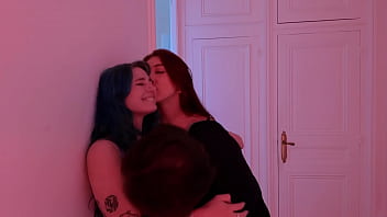 Preview 1 of Trisha Krishnan Xxx Video - Nouvelle resolution 2025 - Les week-end,  c&#039_est plans &agrave_ trois. Amateur Fran&ccedil_ais