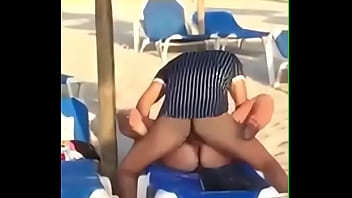 Preview 3 of Pure Mutate - maduros cogiendo en la playa