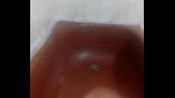 Preview 1 of Xxx Mariachi - Quien quiere leche? Mucha leche (paja en el ba&ntilde_o)