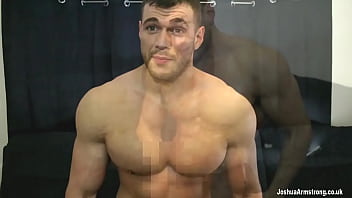 Preview 3 of Rencontre Lubumbashi - Huge oiled up bodybuilder eats cum
