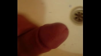 Preview 1 of Pissing Public Girls - acabando