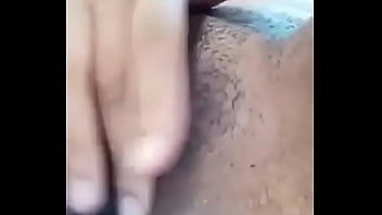 Preview 2 of Mom Teach Pee - Mi amiga lesbiana