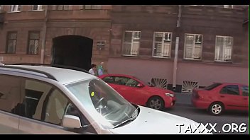 Preview 1 of Gwalior Bf And Gf Full Chudai - Giving a throat job on web camera