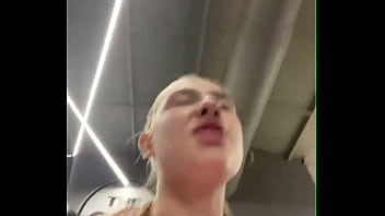 Preview 1 of Muslim Family Sex Sex - Sexy Training and squirting in the gym