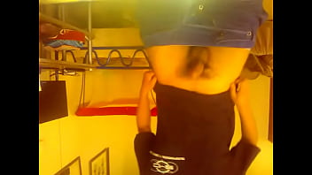 Preview 1 of Jizz Allover - Hombre Colombiano Masturbandose