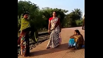 Preview 3 of Lesbosara - Nude dance