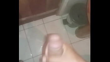 Preview 4 of Teen Tries Bondage Sex - Vem da uma chupada no meu pau...