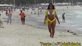 Preview 1 of Indiaxxx69 - Paranaense gostosa pegando amiga safada.