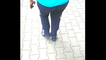 Preview 2 of Ist Time Siled - big ass in public