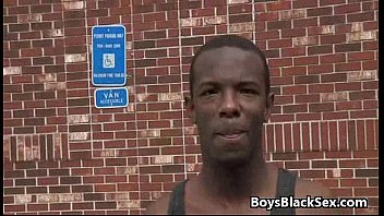 Preview 1 of Jwtkjhjof - white gay dude fucks a black guy in the ass 18