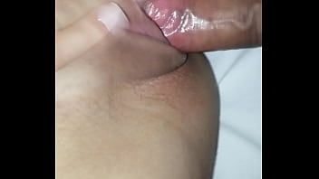 Preview 1 of Wwanrmlsxxx - Novinha gostosinha dando a bucetinha sem camisinha
