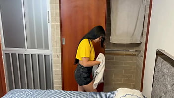 Preview 1 of Xxxxx School Girls In Hostel - UNA BUENA FOLLADA EN EL CLOSET DE MI PADRASTRO. H.L.