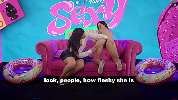 Preview 1 of Indian Movie Xx - Lisi Parisi,  a influenciadora mais badalada do Brasil,  quebra seu contrato e tem que se masturbar para compensar!
