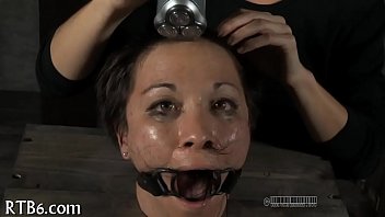 Preview 2 of Xvideos Vine - Worshipping master&#039_s feet