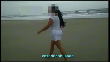 Preview 4 of Japanese Mom Facks - casadae sem calcinha provocando na praia