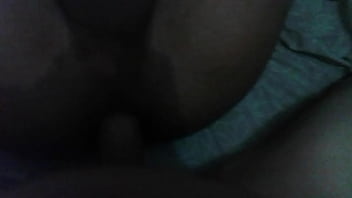 Preview 1 of Mujeres Depilando Penes - Tiaricky Raviel dando bem totoso