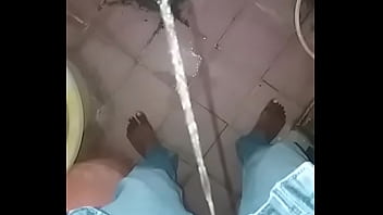 Preview 3 of Choklat Pussy - Desi cock pissing nicely