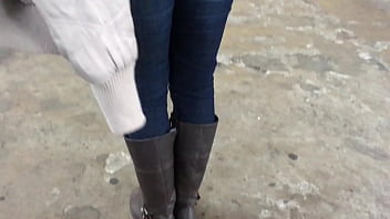 Preview 1 of Kimber Tom - Jaqueta e Bota no Trem (Jacket and boots) Pt. 2