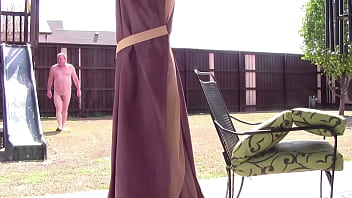 Preview 2 of Wwwwwwwxxxxxxx Indiea - Naked out in the backyard