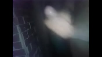 Preview 1 of Guy Watches Girlfriend Get Dp - Novinho dotado na punheta