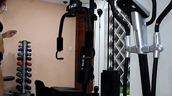 Preview 1 of T Lbanli T Rk Eporno - Suando muito na academia