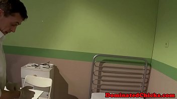 Preview 2 of Paige Turnah Machine Porno - Nipple tormented young babe dominated