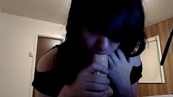 Preview 2 of 3gp Bad Room Xxx - sissy sucks cock 2