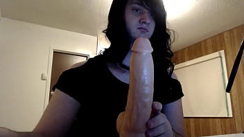 Preview 1 of 3gp Bad Room Xxx - sissy sucks cock 2
