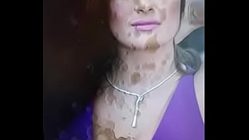 Preview 4 of Tuga Com Namorada Brasileira - My huge cum tribute to Salma Hayek