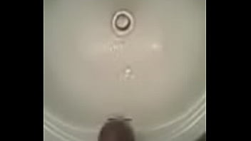 Preview 2 of Tetona Dormida - Cumming in sink