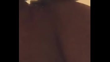 Preview 1 of Alaurastar Mfc - Dildo no cu e esfregando a rola