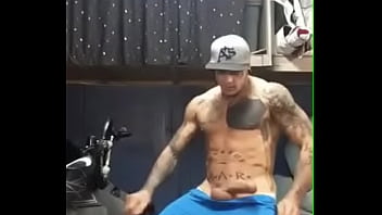 Preview 4 of Brazilian Bukakke - Tatuado do piroc&atilde_o